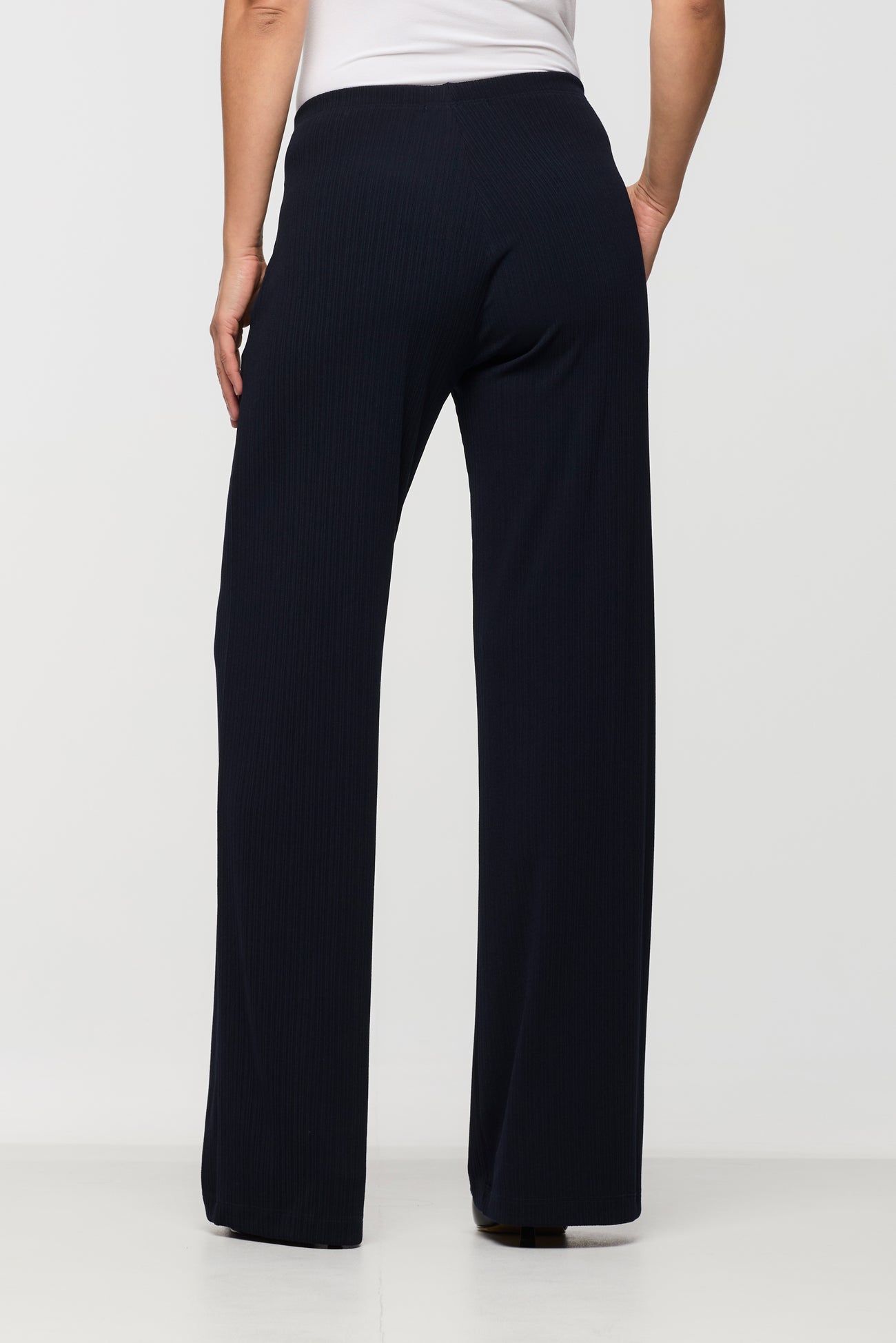 Artemis Rib Slip On Pant